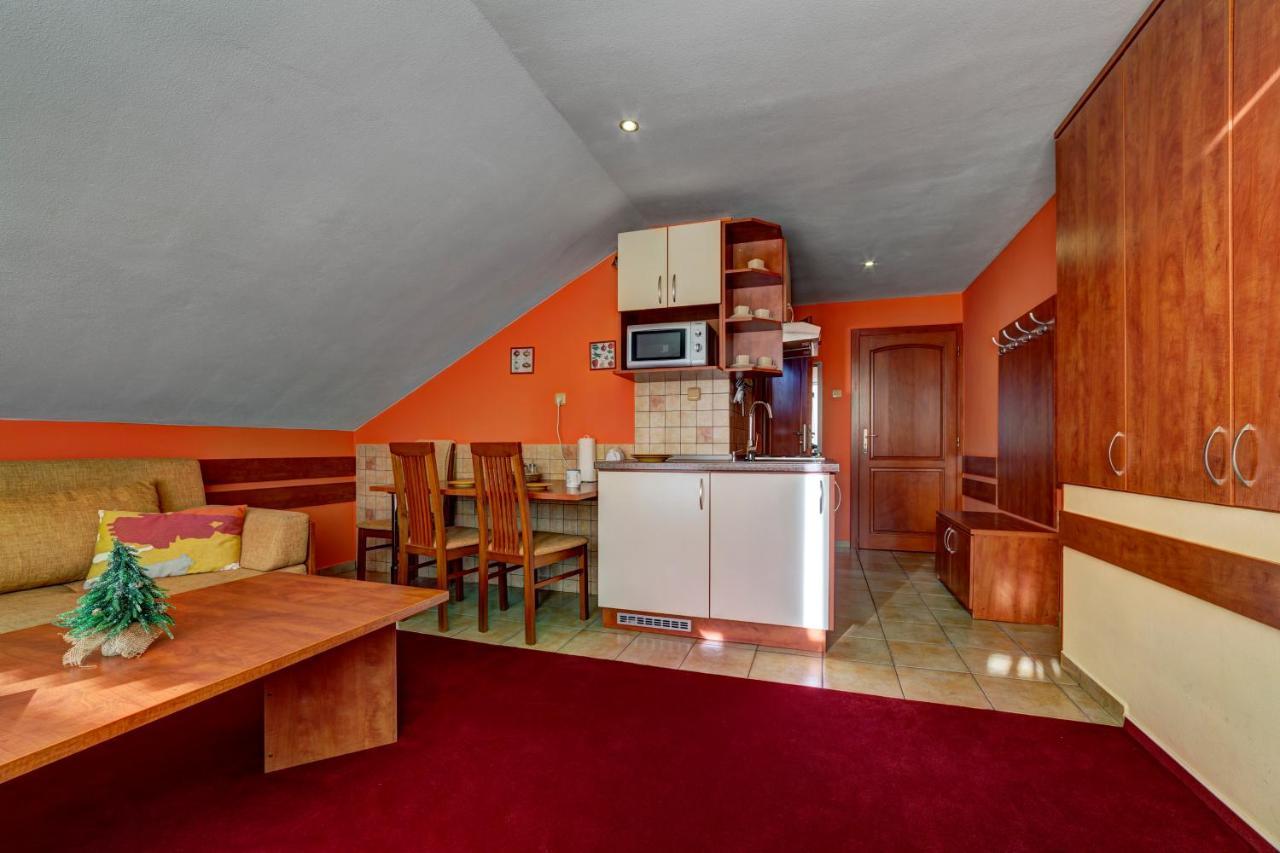 Apartmanovy Dom Slniecko Ziar Exterior photo
